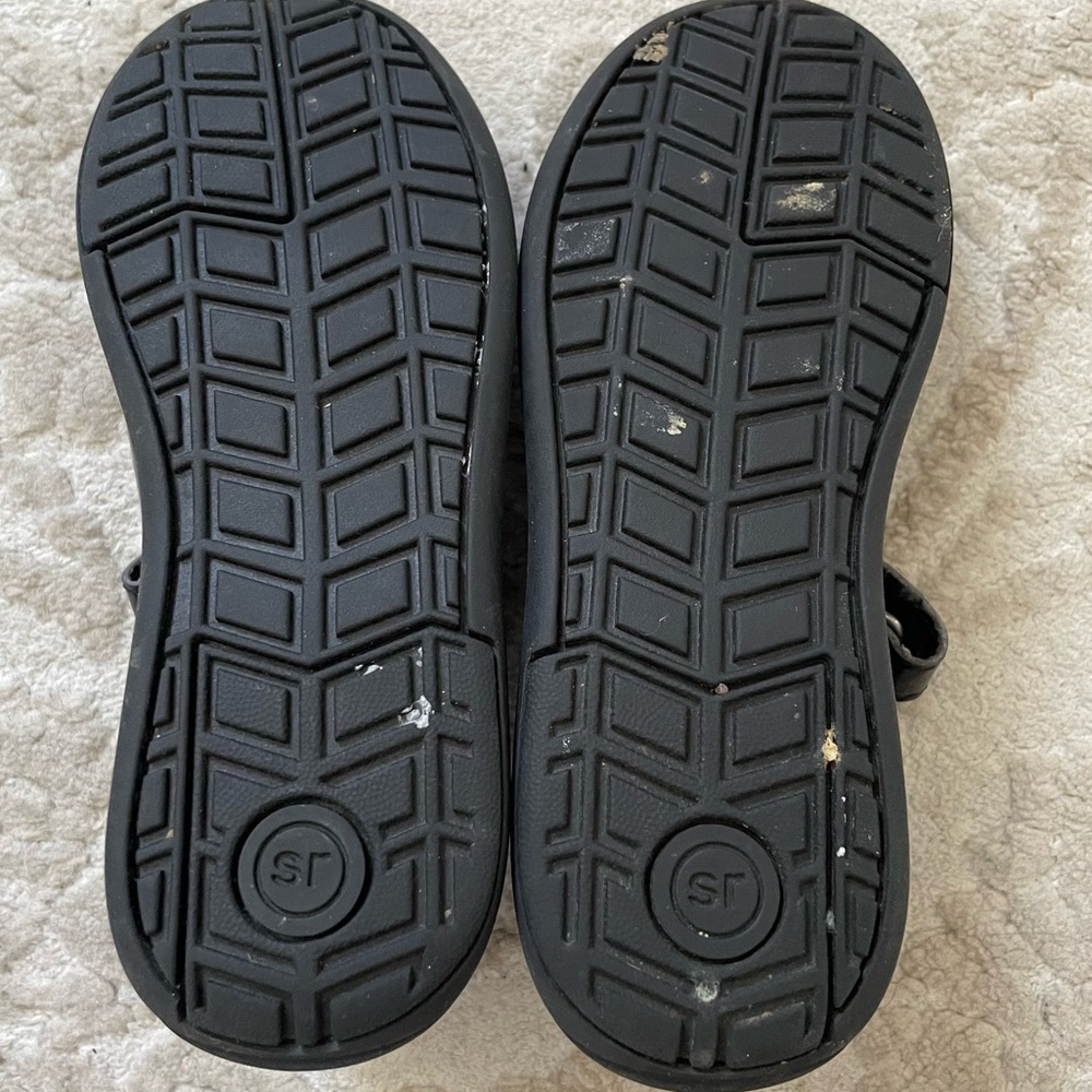 Stride Rite Kids Patent Velcro Flower Mary Jane Dress Shoes, Black Size 12.5 - Picture 7 of 9